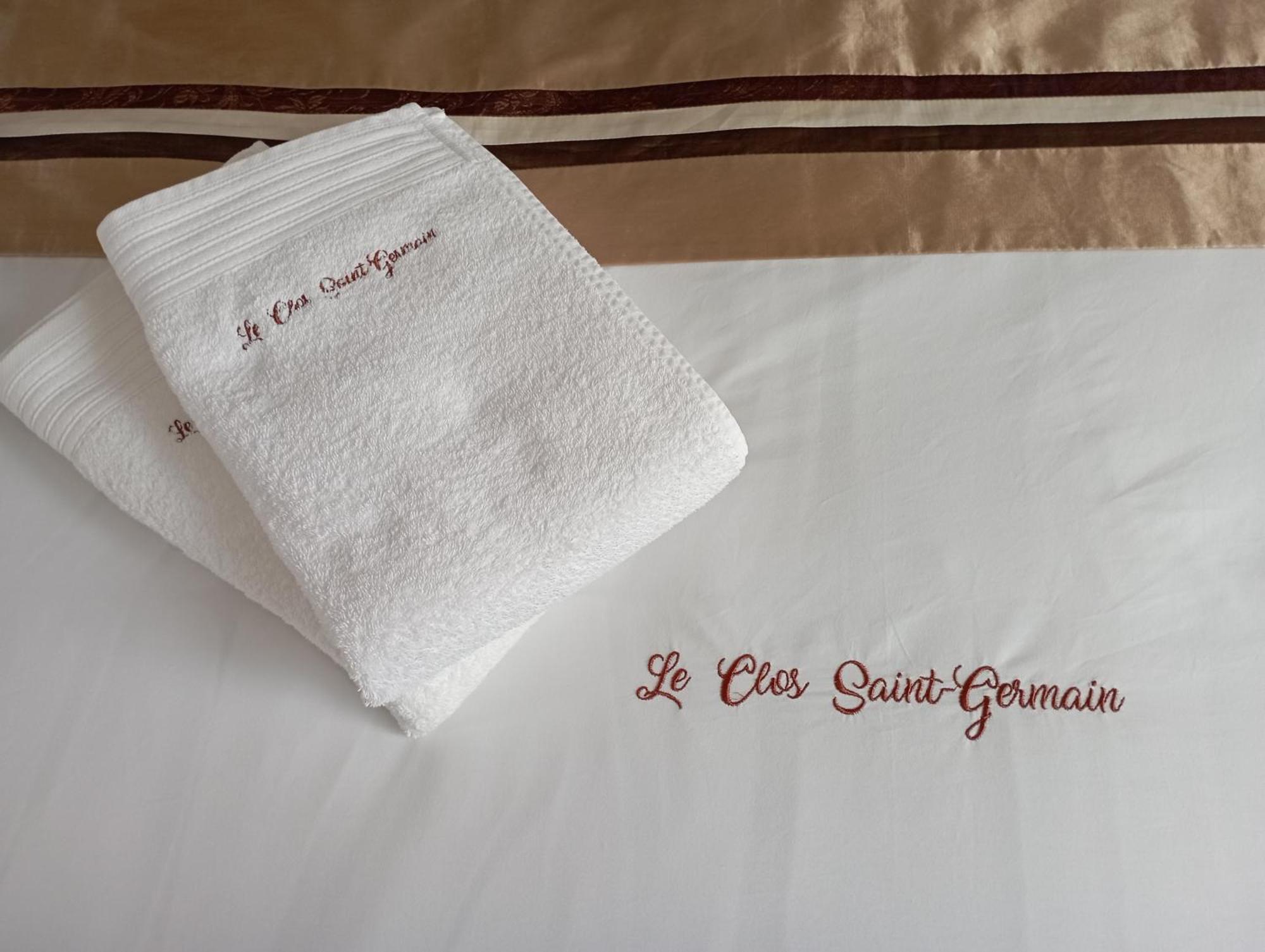 Le Clos Saint-Germain Rugles Kültér fotó